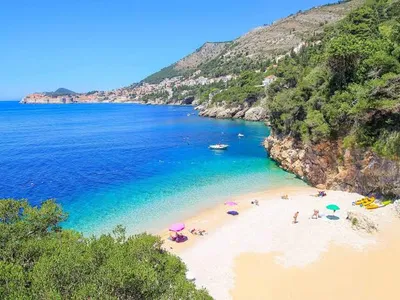 Sv. Jakov Beach