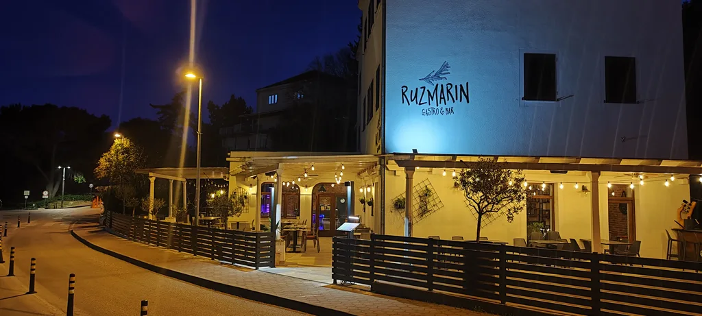 Ruzmarin Gastro & Bar
